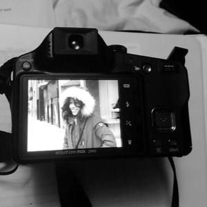 Meet your Posher, Adina